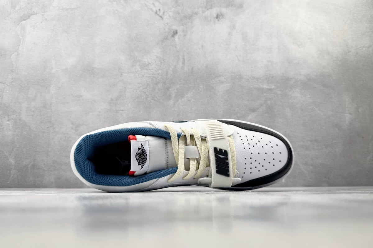 乔丹 Air Jordan Legacy 312 白蓝 背面实拍图