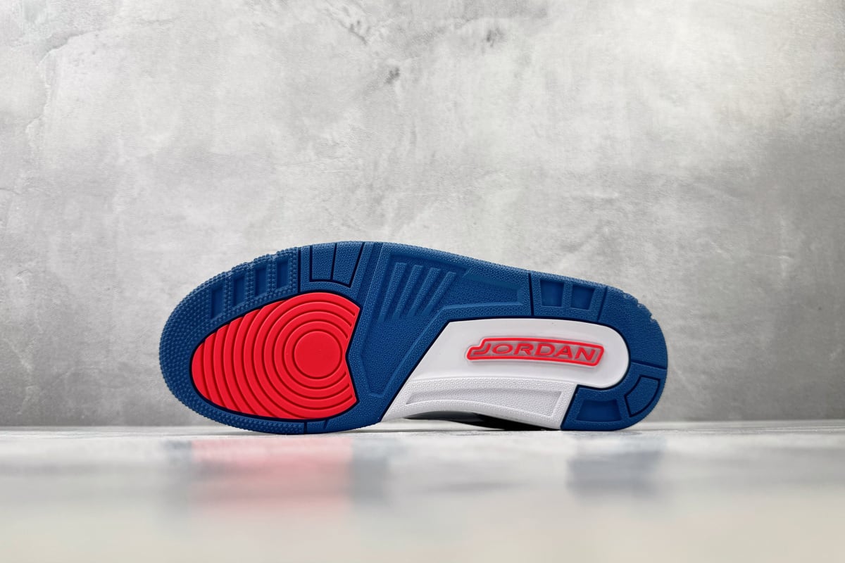 乔丹 Air Jordan Legacy 312 白蓝 鞋头实拍图