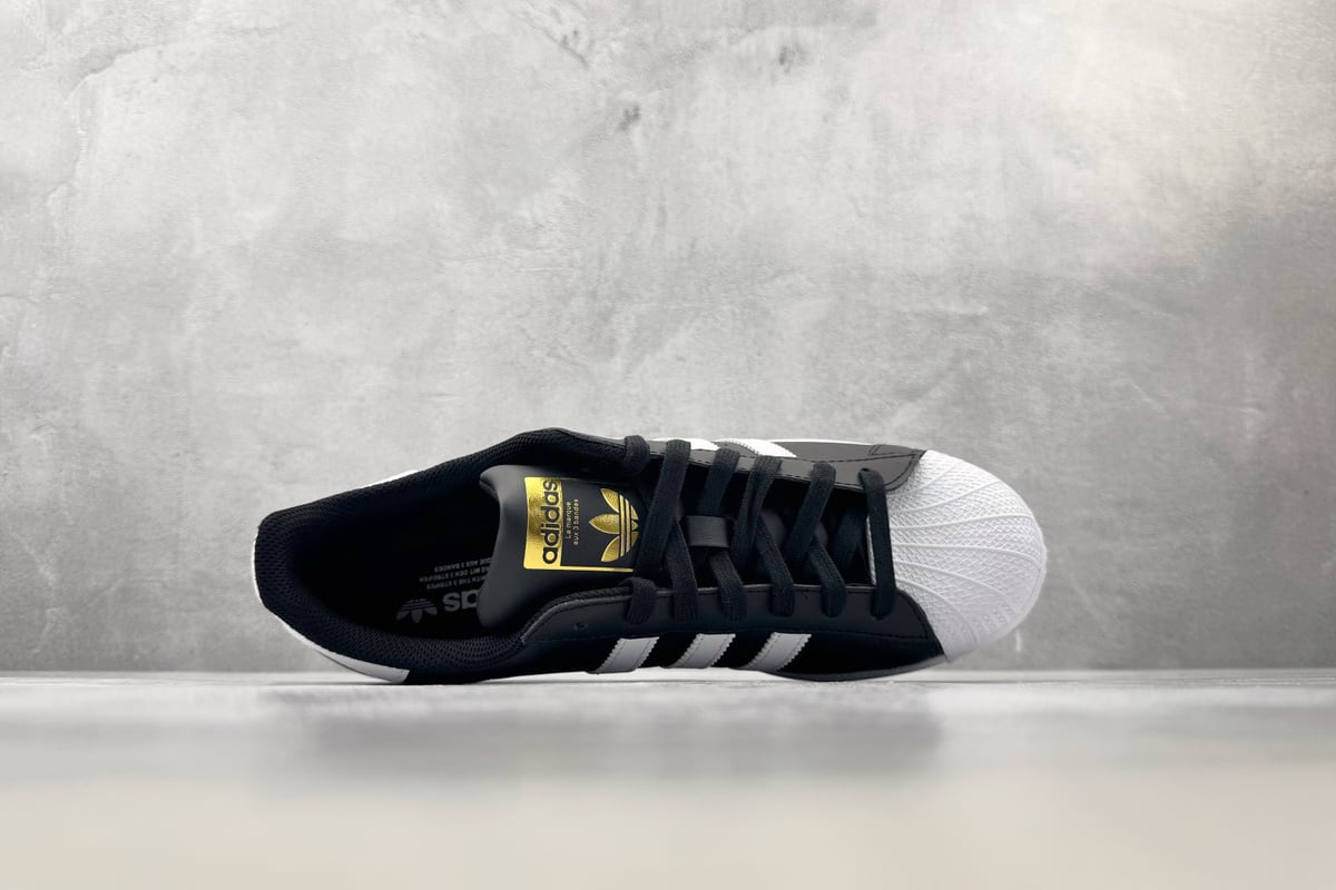 阿迪达斯 Adidas originals Vegan 黑白 背面实拍图