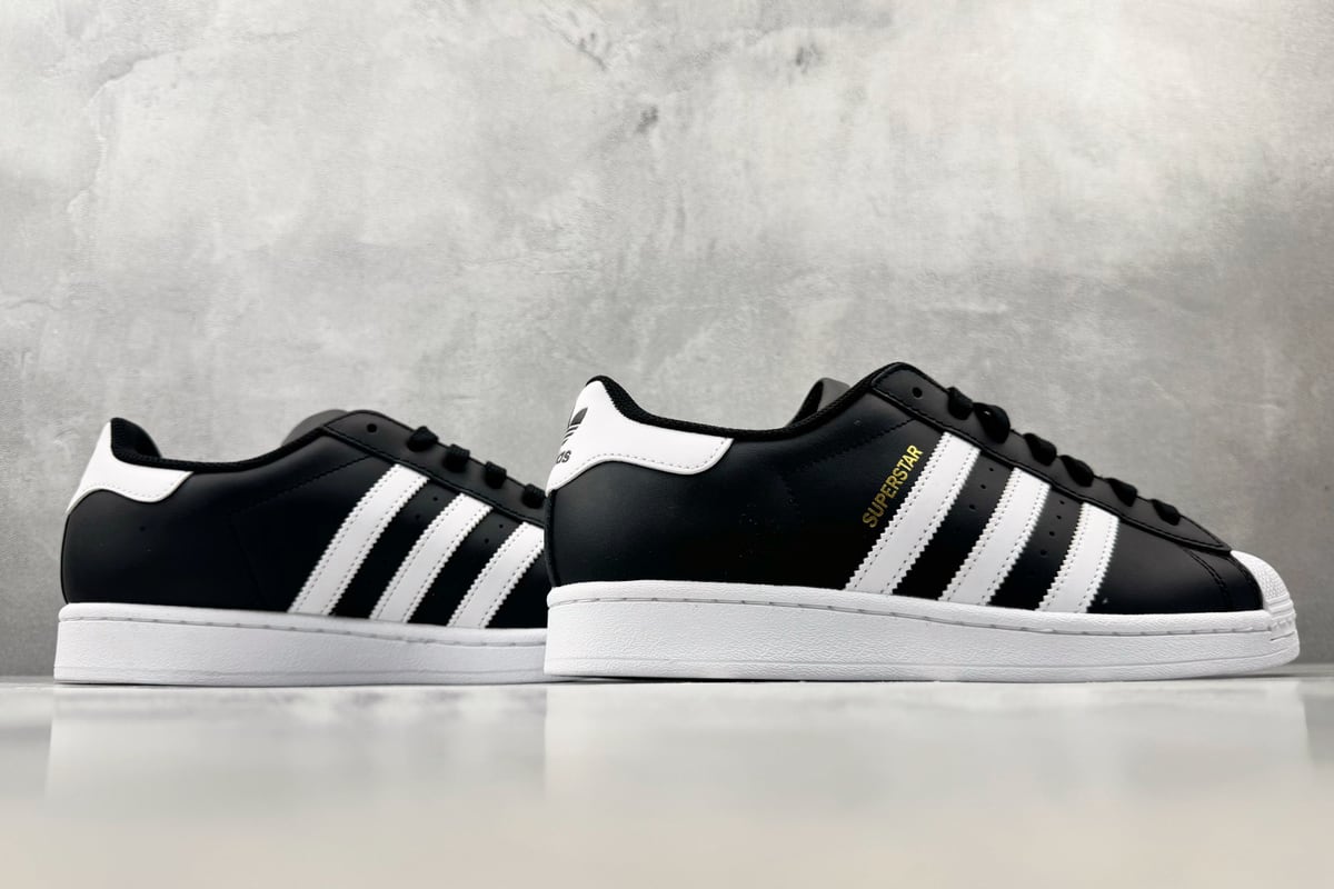 阿迪达斯 Adidas originals Vegan 黑白 鞋底实拍图