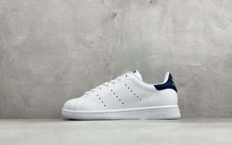 阿迪达斯Adidas Stan Smith 80s 史密斯经典休闲板鞋白蓝纯原版本 货号：FX5501