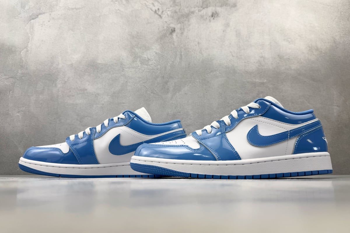 乔丹 Air Jordan 1 Legend Blue 蓝色 鞋跟实拍图