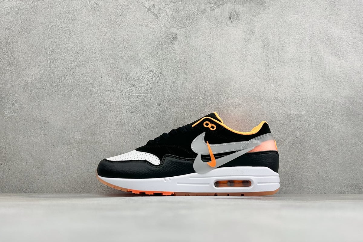 耐克 Nike Air Max 1 初代复古气垫慢跑鞋 由Tinker 黑白橙 正面实拍图