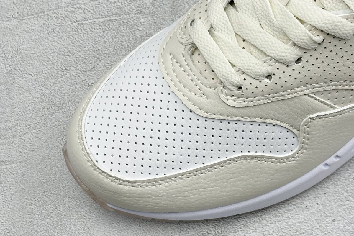 耐克 Nike Air Max 1 初代复古气垫慢跑鞋 由Tinker 白 鞋标实拍图