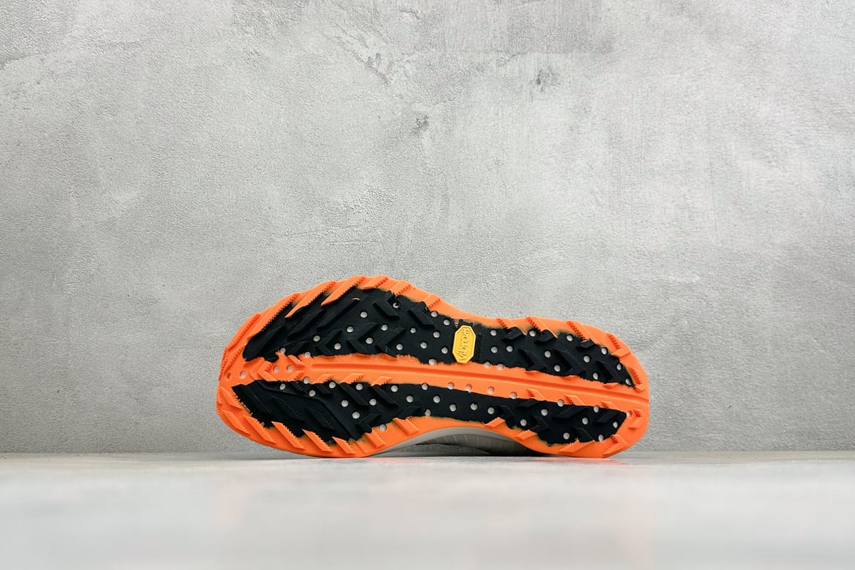 耐克 Nike Zoomx ACG Ultrafly Trail 越野跑步鞋 白橙 鞋头实拍图