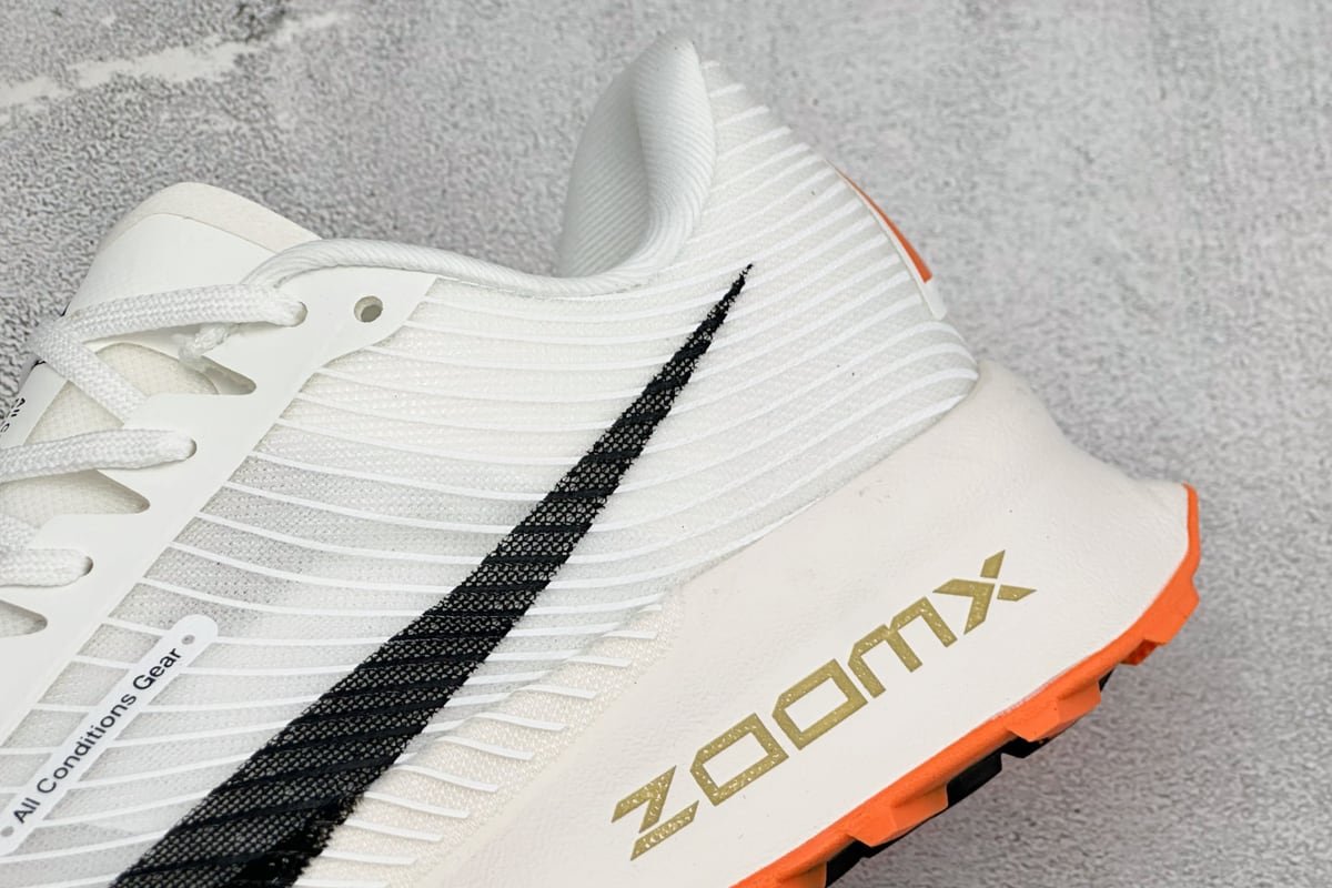 耐克 Nike Zoomx ACG Ultrafly Trail 越野跑步鞋 白橙 细节实拍图