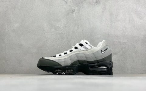 耐克Nike AIR MAX 95 TT 气垫复古百搭休闲运动跑鞋这双鞋黑白纯原版本 货号：HM4740-007