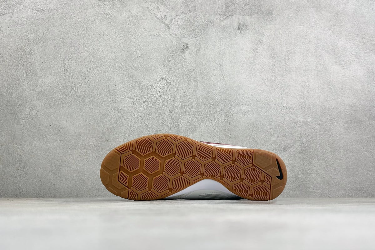 耐克 Nike GATO 低帮生活休闲鞋 白 鞋头实拍图