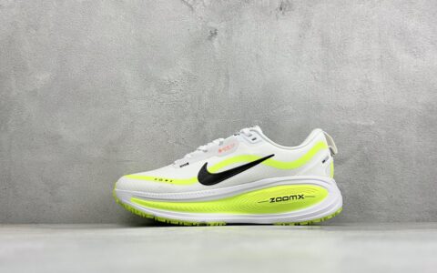 耐克Nike Air Zoom Vomero 18 GTX 登月18 缓震休闲跑鞋白绿纯原版本 货号：HQ7001-210
