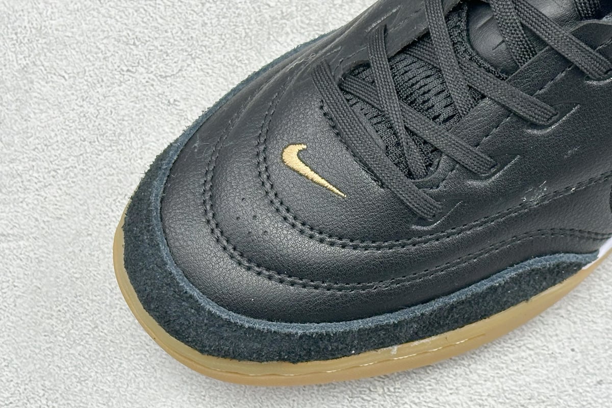 耐克 Nike Tiempo Streetgato 传奇系列运动鞋 黑白 鞋标实拍图