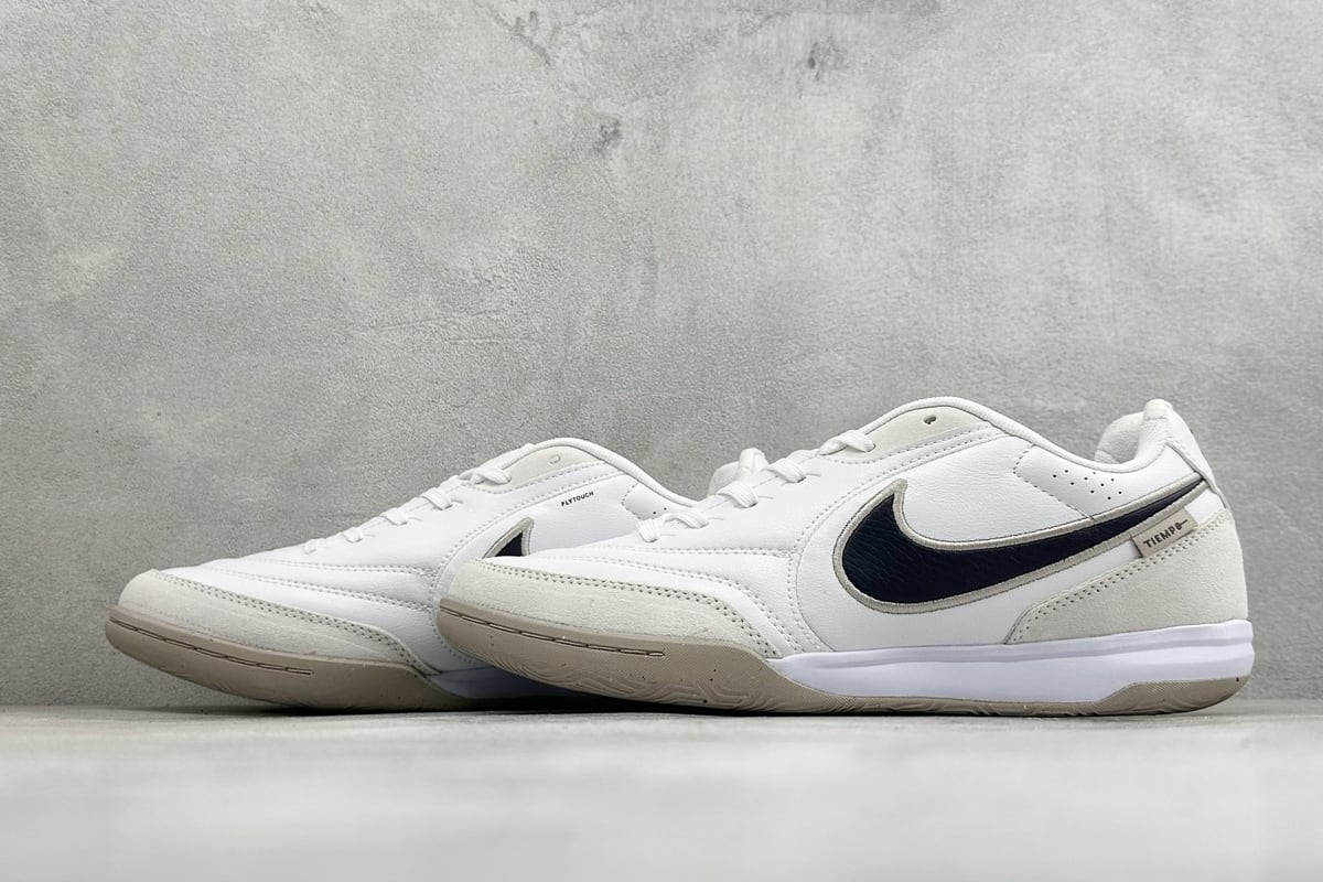 耐克 Nike Tiempo Streetgato 传奇系列运动鞋 白 鞋跟实拍图
