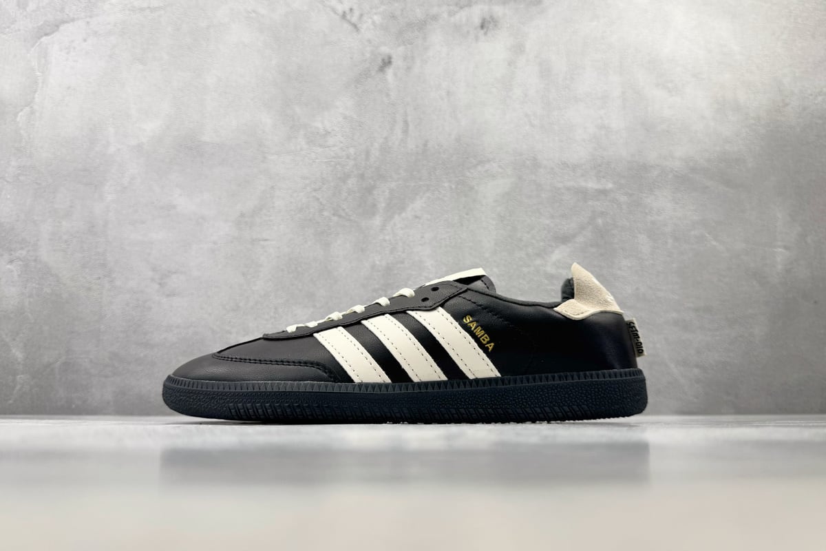 阿迪达斯 Adidas originals × SONG FOR THE MUTE 黑白 正面实拍图