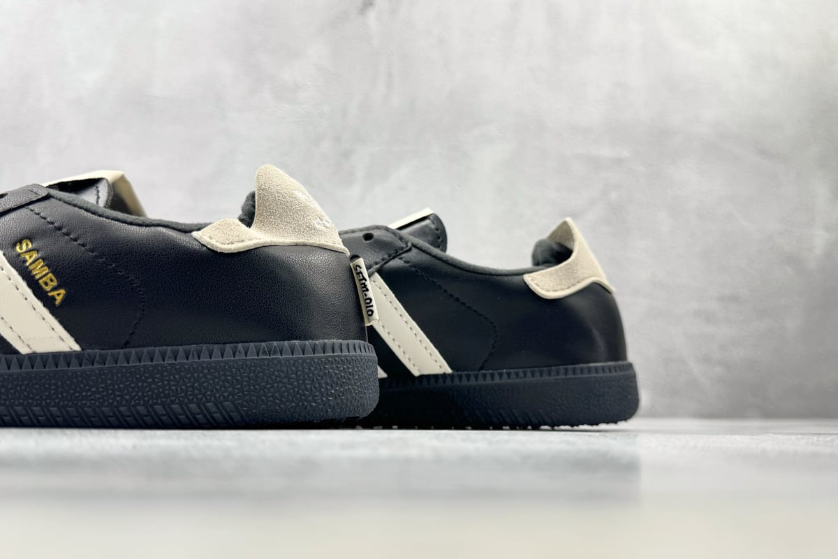 阿迪达斯 Adidas originals × SONG FOR THE MUTE 黑白 上脚实拍图