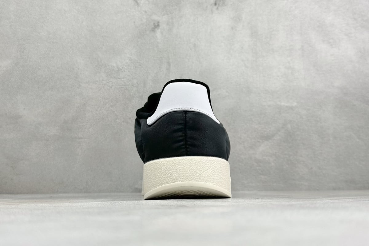 阿迪达斯 Adidas Originals Puffylette 黑白 鞋底实拍图