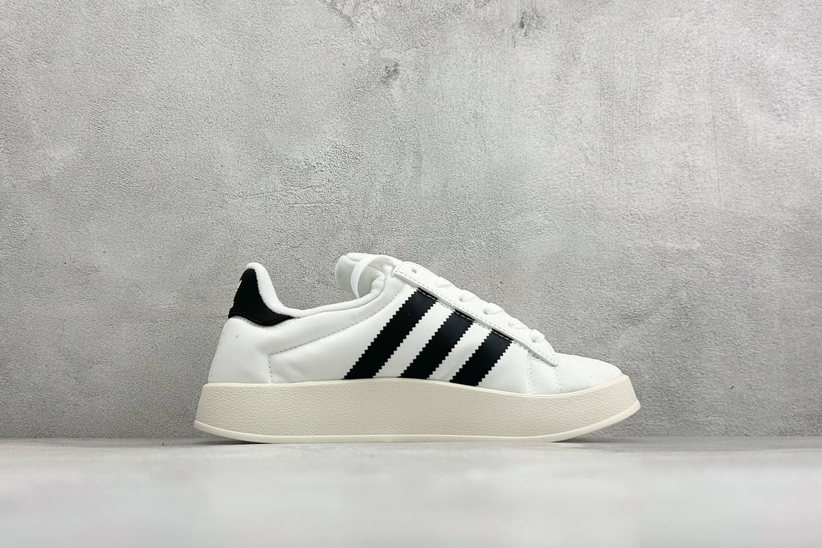 阿迪达斯 Adidas Originals Puffylette 黑白 侧面实拍图
