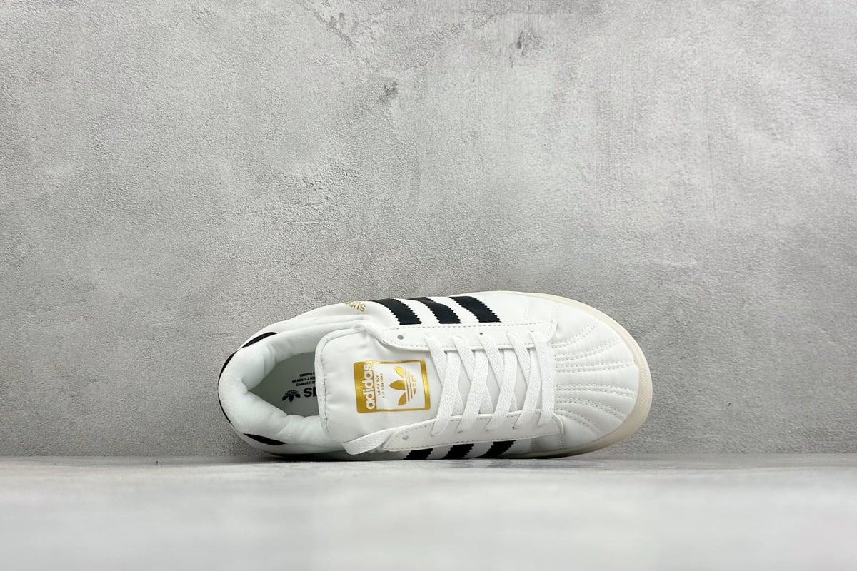 阿迪达斯 Adidas Originals Puffylette 黑白 背面实拍图
