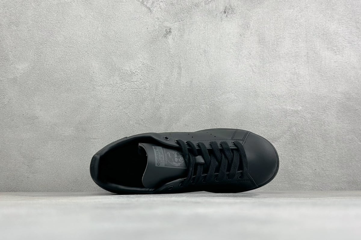 阿迪达斯 Adidas Stan Smith 80s 史密斯经典休闲板鞋 黑 背面实拍图