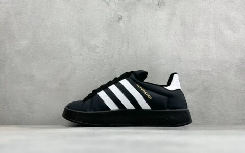 阿迪达斯Adidas Originals Puffylette 黑白纯原版本 货号：IH5502