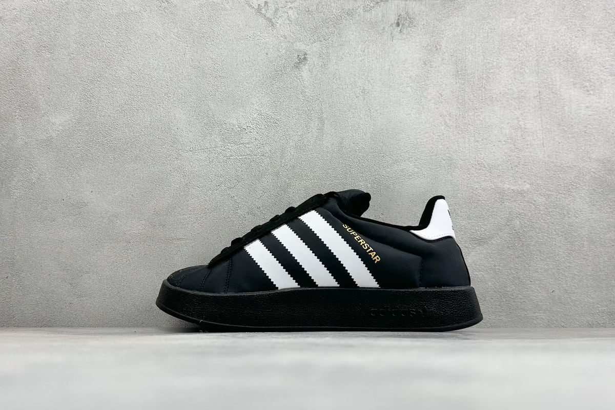 阿迪达斯 Adidas Originals Puffylette 黑白 正面实拍图