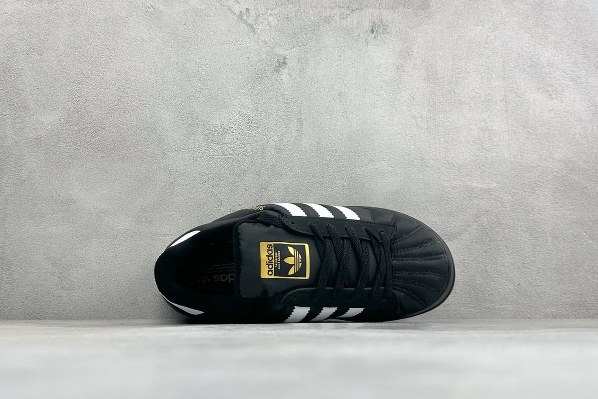阿迪达斯 Adidas Originals Puffylette 黑白 背面实拍图