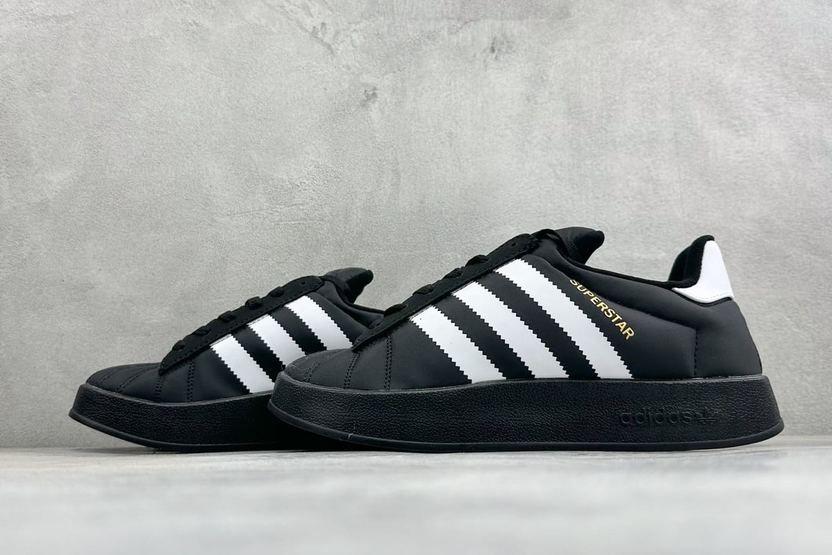 阿迪达斯 Adidas Originals Puffylette 黑白 鞋跟实拍图