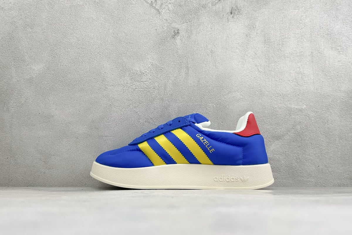 阿迪达斯 Adidas Originals Puffylette 蓝黄红 正面实拍图