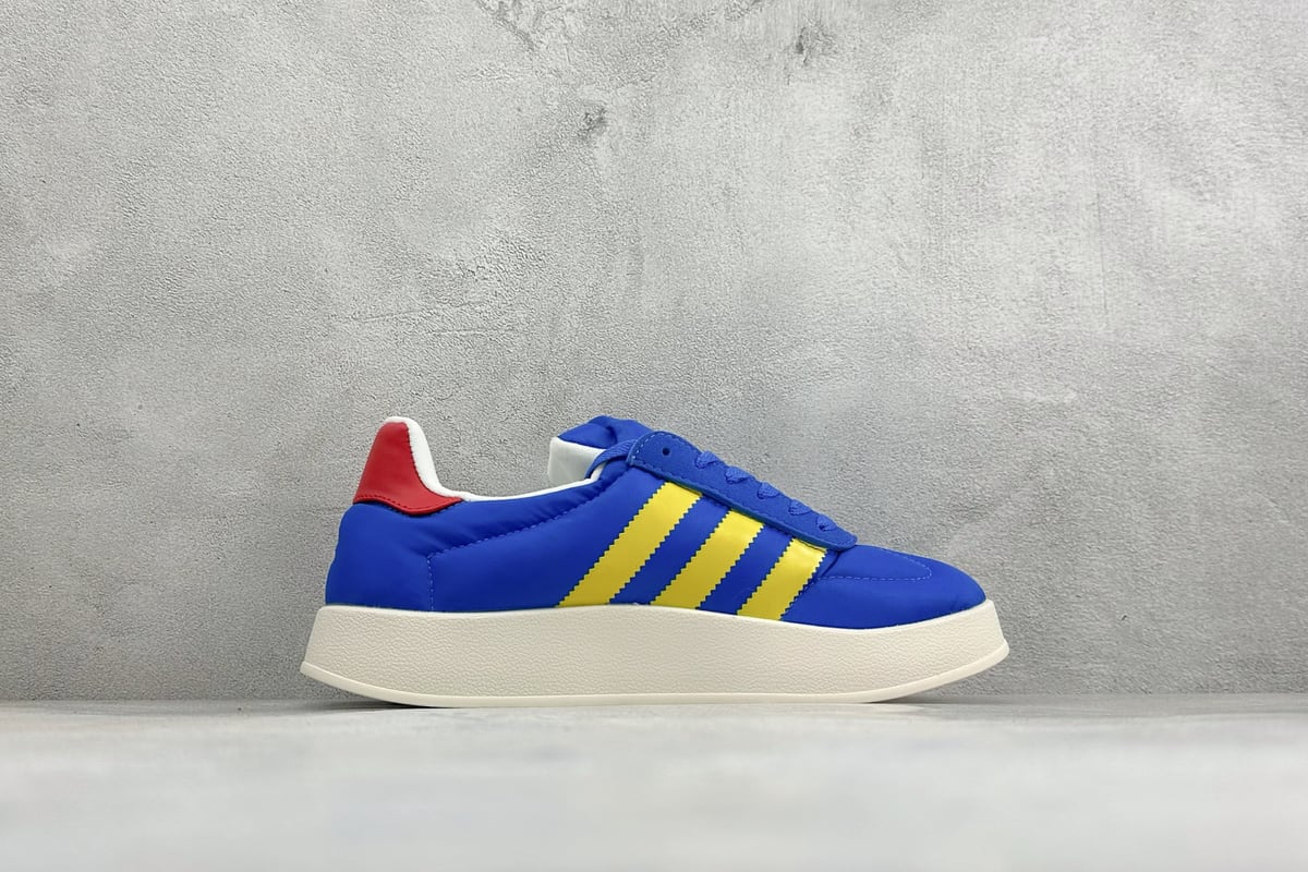 阿迪达斯 Adidas Originals Puffylette 蓝黄红 侧面实拍图