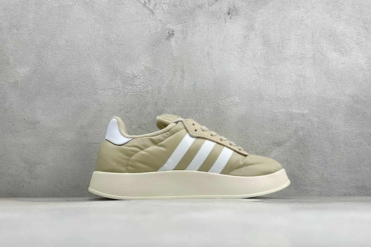 阿迪达斯 Adidas Originals Puffylette 米白 侧面实拍图