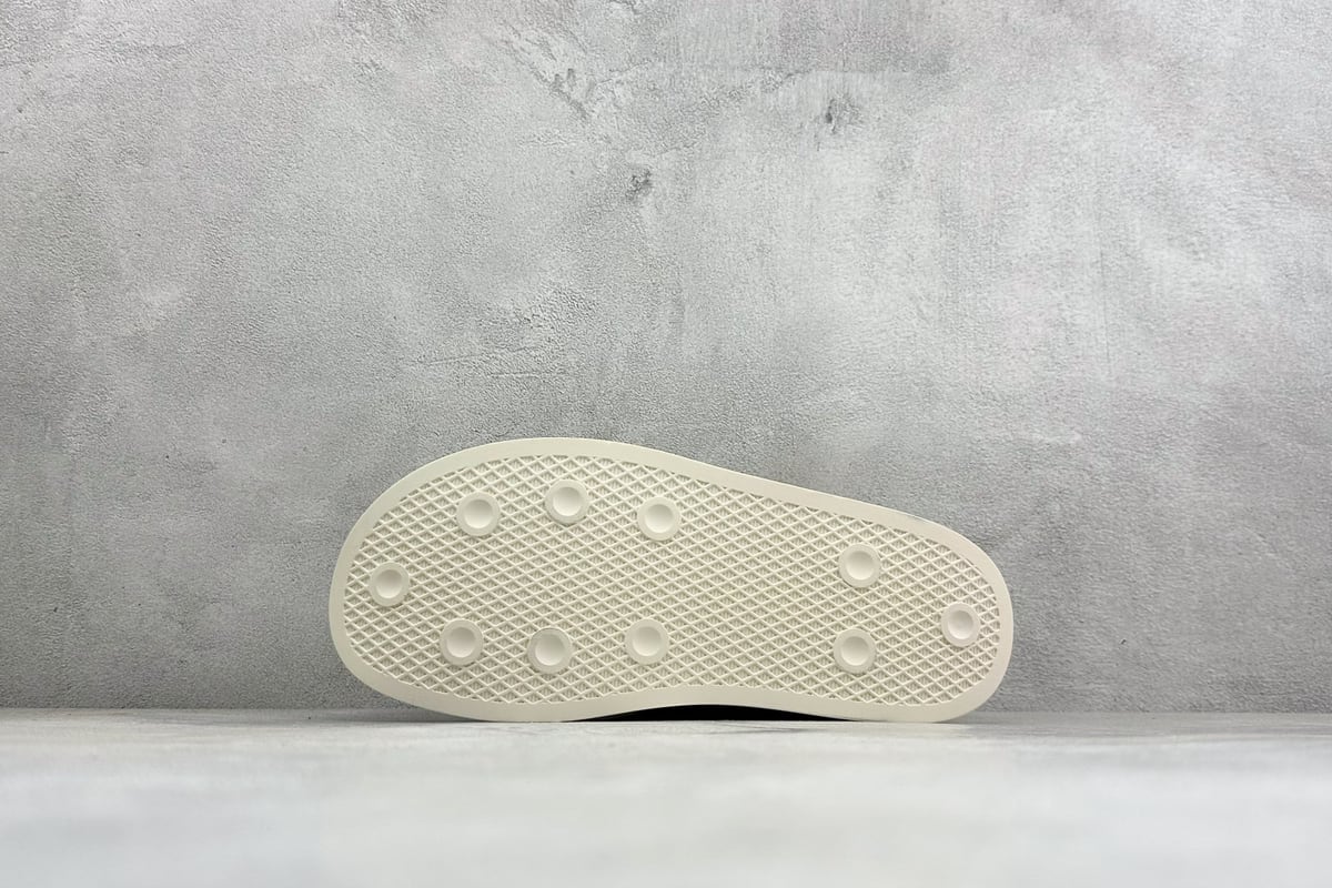 阿迪达斯 Adidas Originals Puffylette 米白 鞋头实拍图