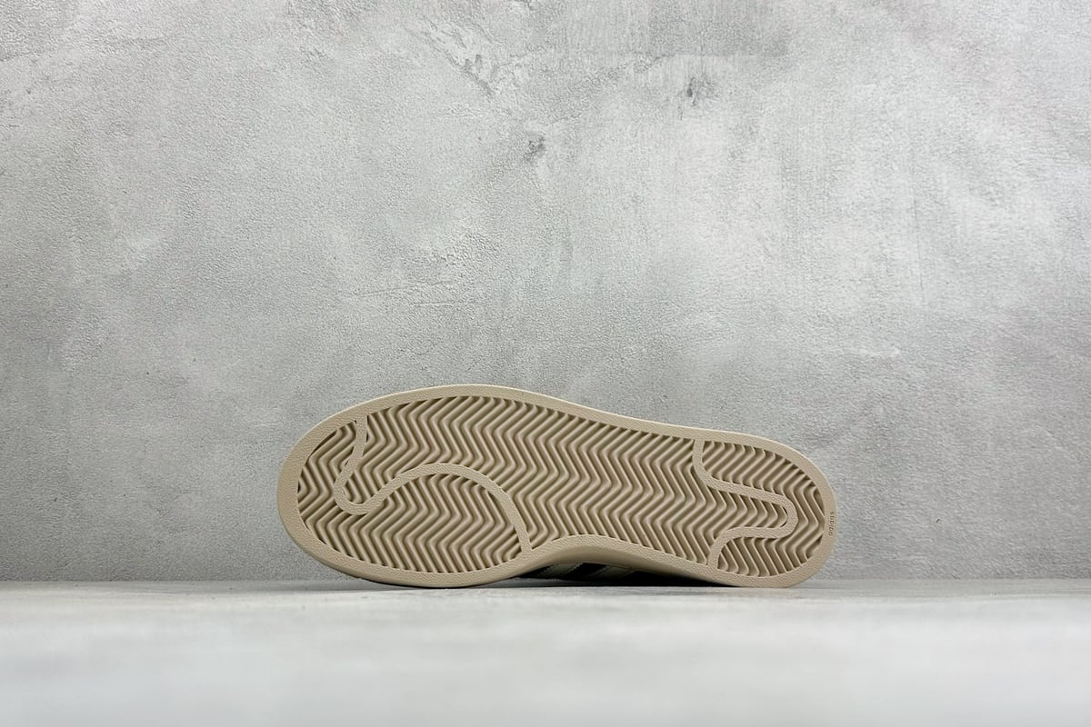 阿迪达斯 Adidas Originals Superstar贝壳头板鞋 白橙 鞋头实拍图