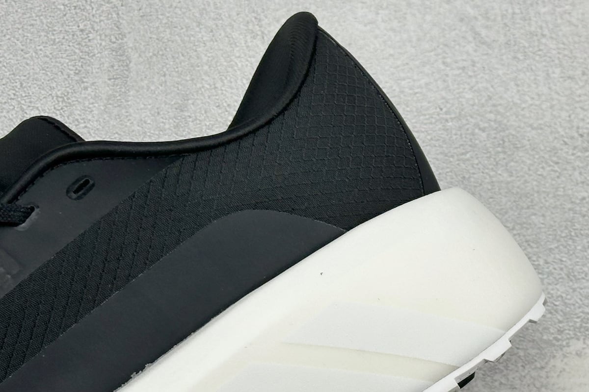 阿迪达斯 Adidas HyperBoost Edge M 黑白 细节实拍图