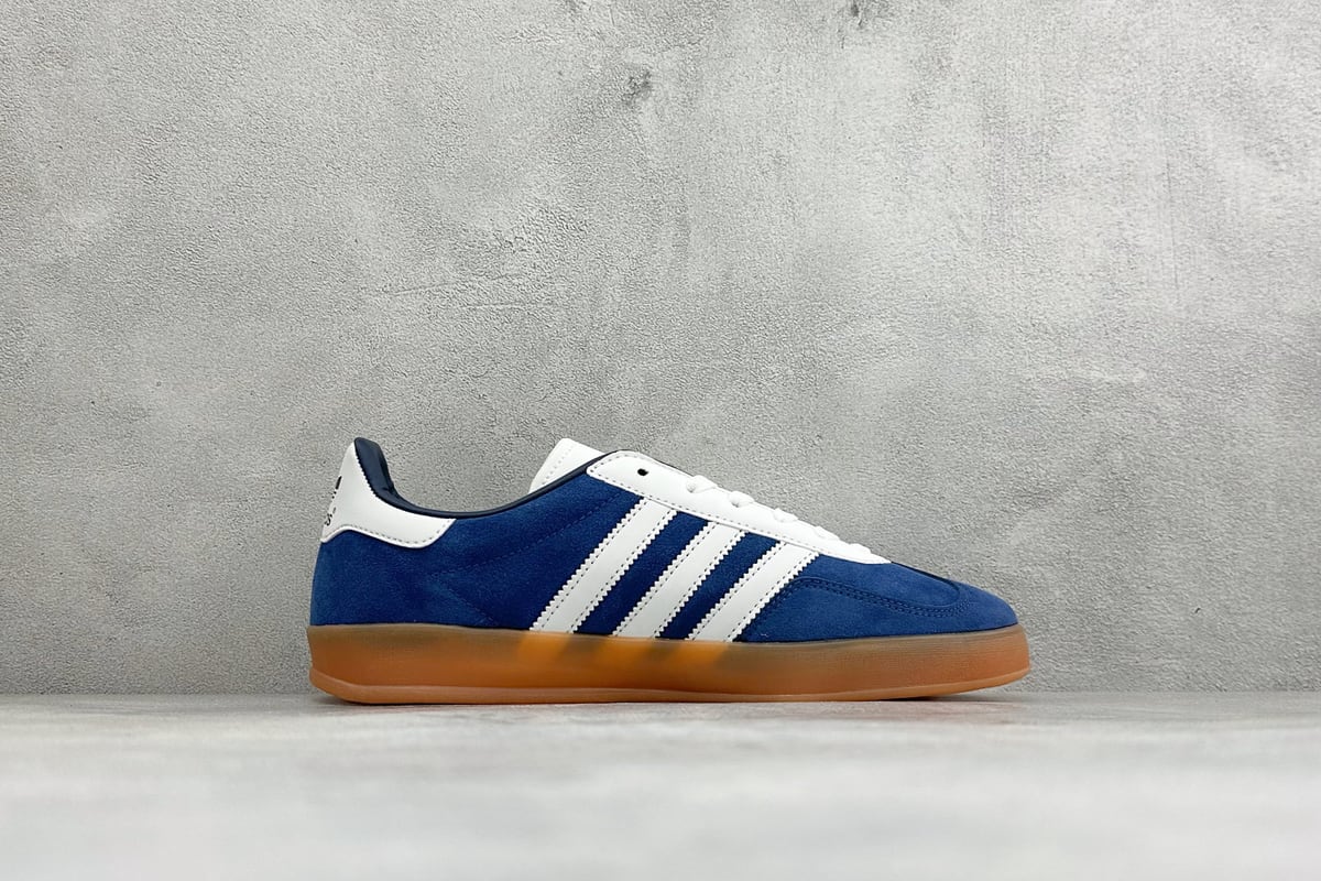阿迪达斯 Adidas Originals Gazelle Indoor 蓝白 侧面实拍图
