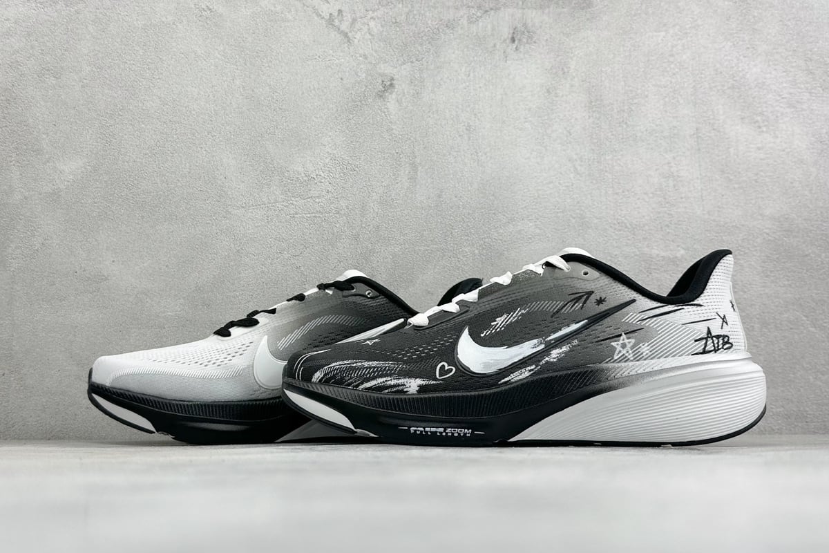 耐克 Nike Air Zoom Pegasus 42 网面透气轻便耐磨跑鞋 黑白 鞋跟实拍图