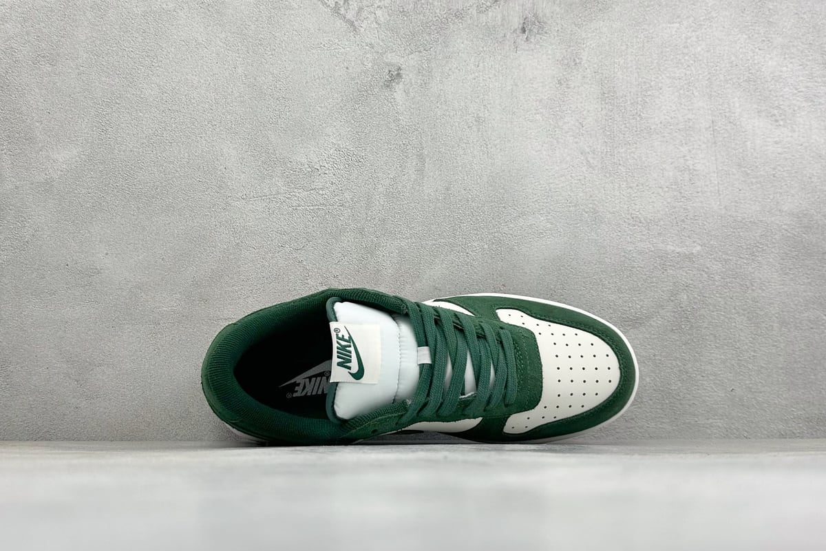耐克 Nike Big Low 简约百搭 減震耐磨 低帮板鞋 白绿 背面实拍图