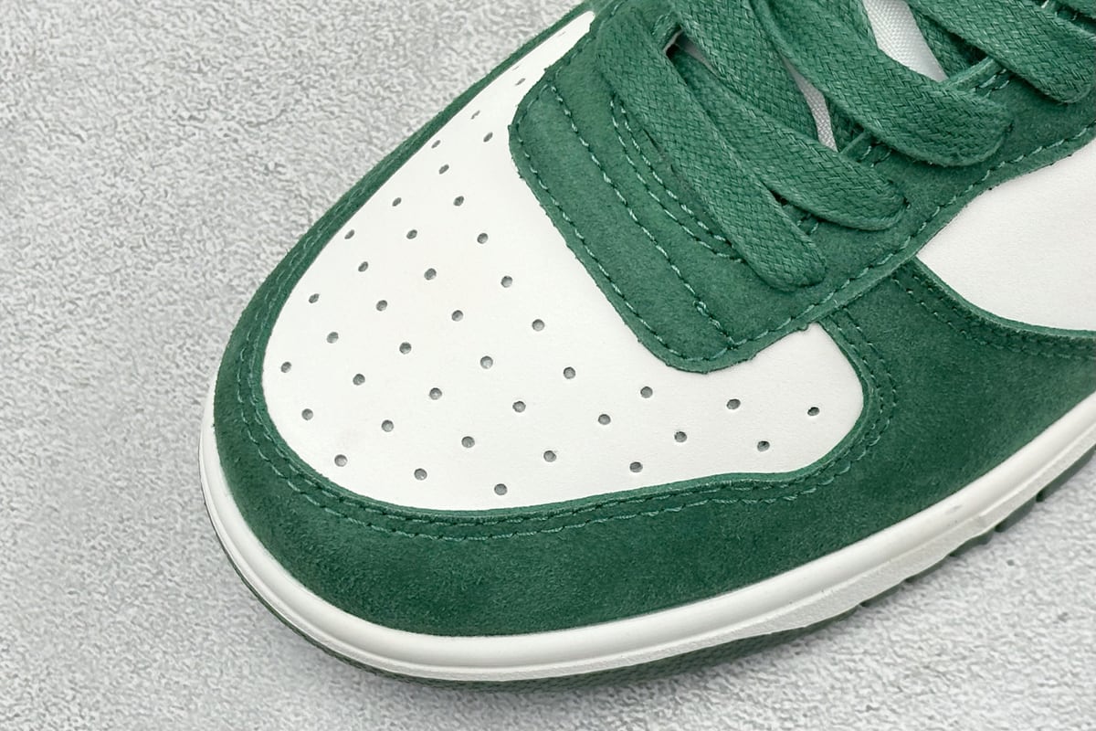 耐克 Nike BIG LOW 简约百搭 減震耐磨 低帮板鞋 绿白 鞋标实拍图