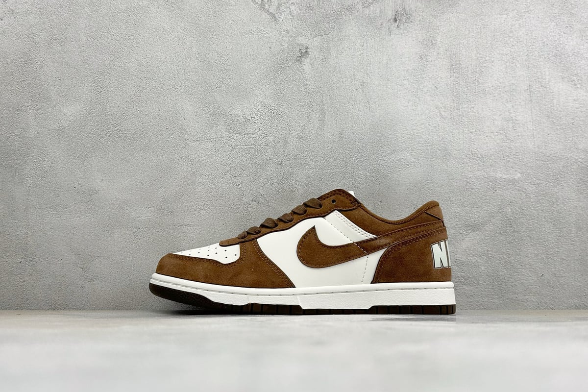 耐克 Nike BIG LOW 简约百搭 減震耐磨 低帮板鞋 棕白 正面实拍图