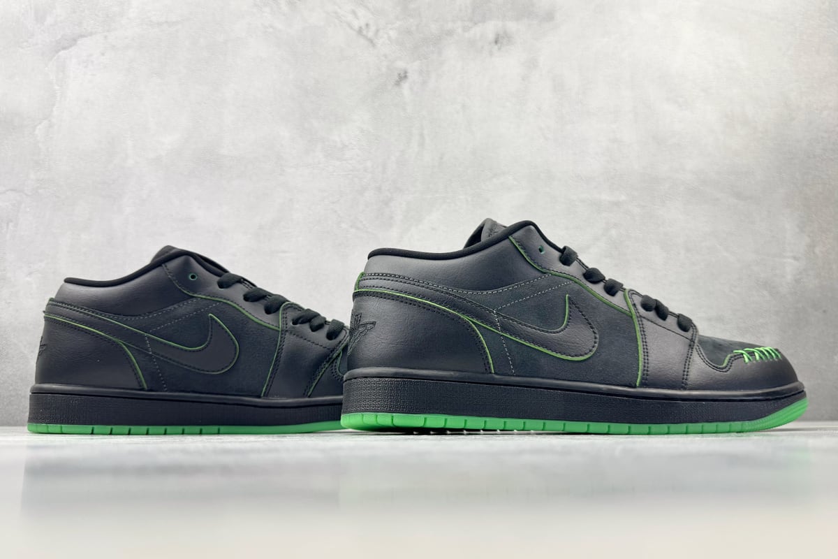 乔丹 Air Jordan 1 Low SE "Halloween" 黑白 鞋底实拍图