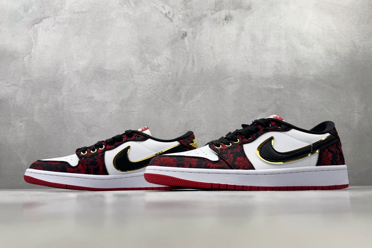 乔丹 Air Jordan 1 Retro OG Last Dance at 黑红白 鞋跟实拍图