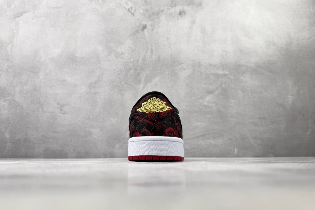 乔丹 Air Jordan 1 Retro OG Last Dance at 黑红白 细节实拍图
