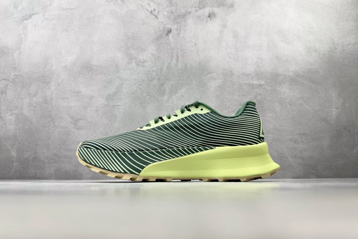 耐克 Nike ACG Ultrafly TRAIL SP 芦荟绿 正面实拍图