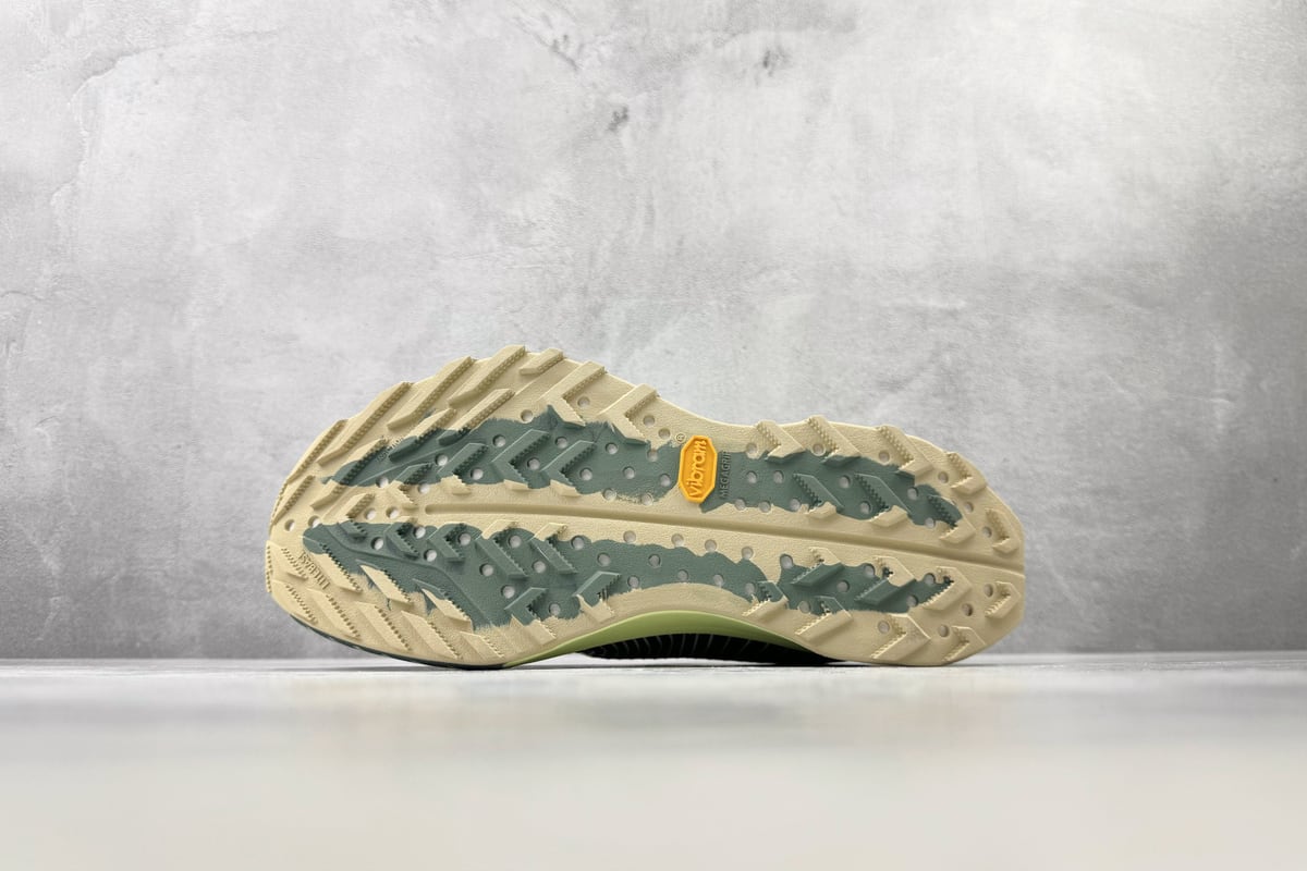 耐克 Nike ACG Ultrafly TRAIL SP 芦荟绿 鞋头实拍图
