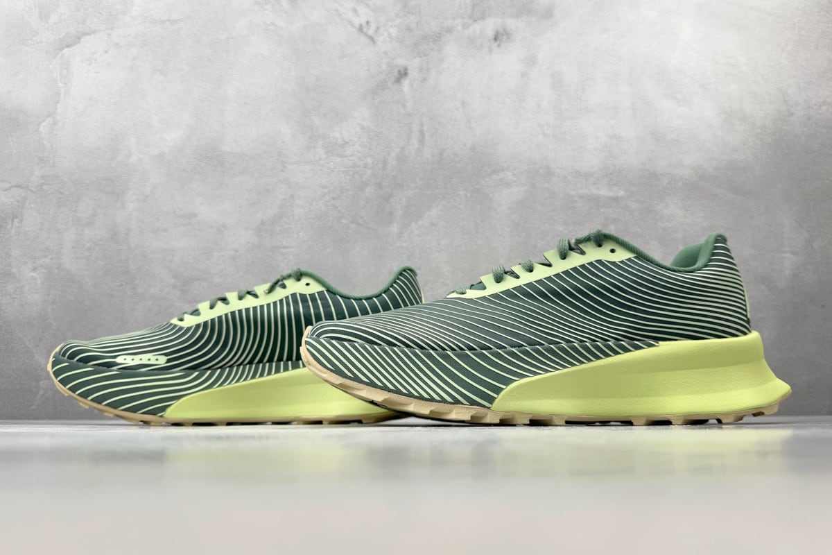 耐克 Nike ACG Ultrafly TRAIL SP 芦荟绿 鞋跟实拍图