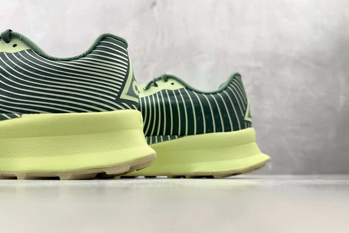 耐克 Nike ACG Ultrafly TRAIL SP 芦荟绿 上脚实拍图