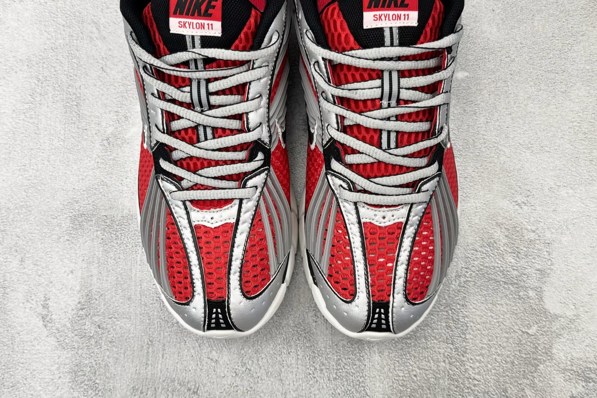 耐克 Nike Zoom Skylon 11 红灰黑 鞋标实拍图