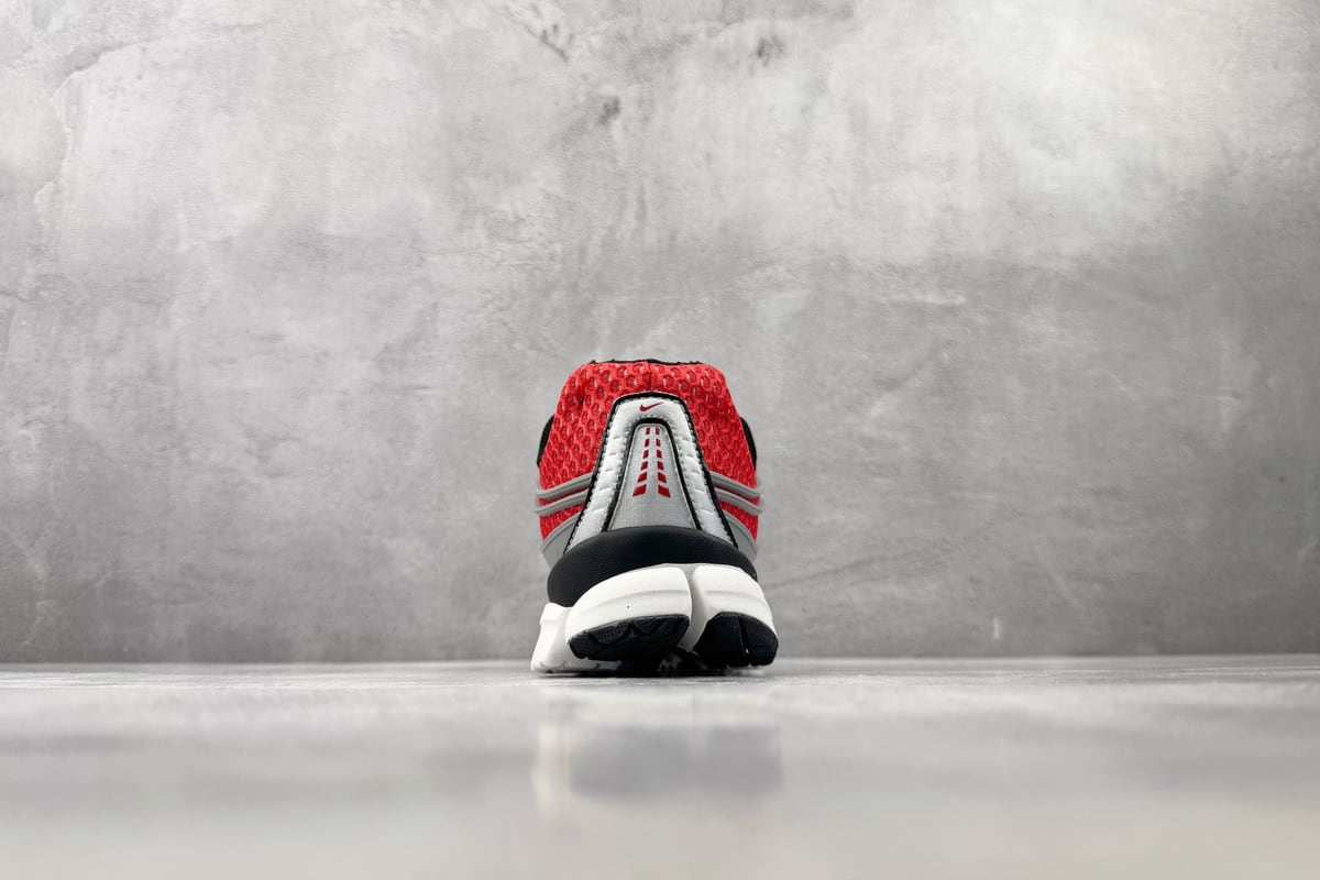 耐克 Nike Zoom Skylon 11 红灰黑 细节实拍图