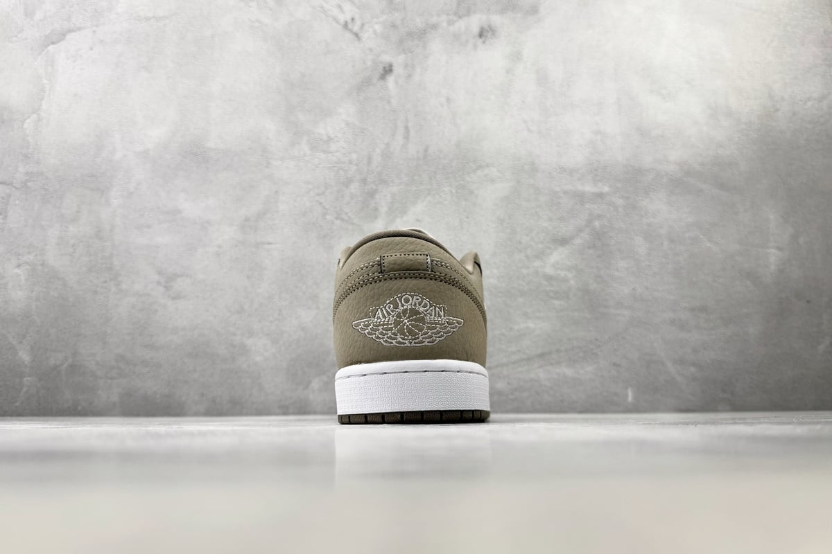 乔丹 Air Jordan 1 Emea Summer 橄榄灰橙 细节实拍图