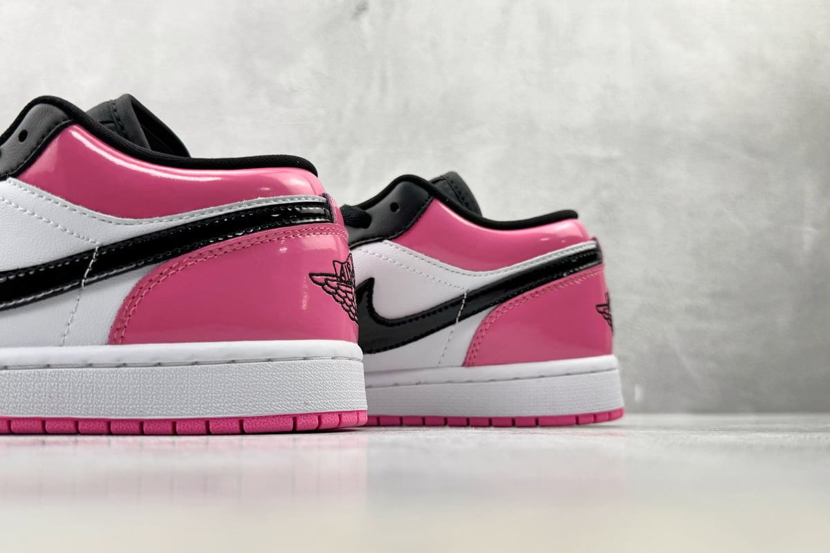 乔丹 Air Jordan 1 粉黑白黑 上脚实拍图