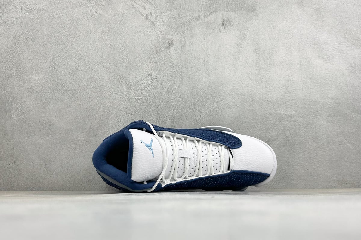 乔丹 Air Jordan JordanAir 13 Retro "Flint 海军蓝白 背面实拍图