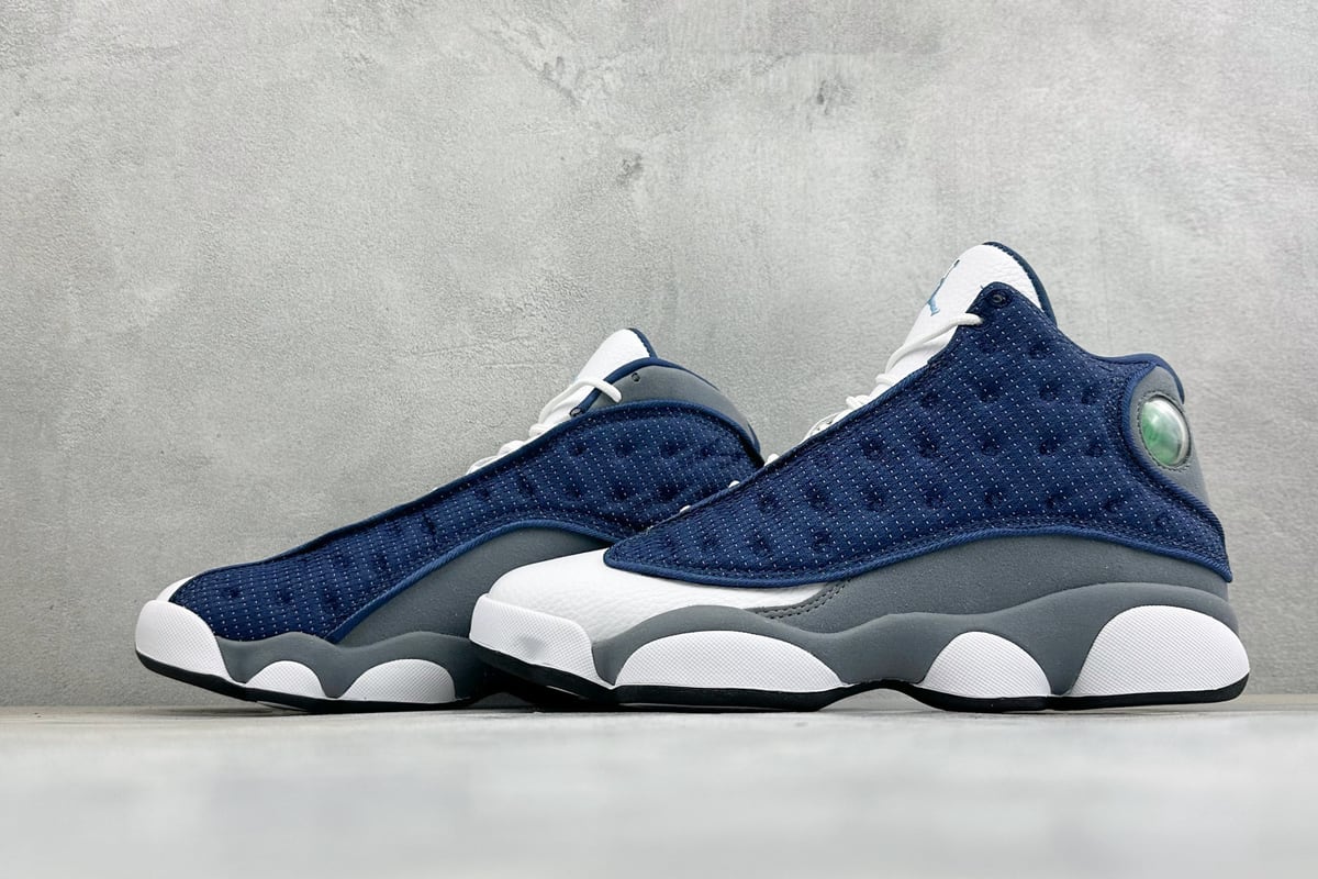 乔丹 Air Jordan JordanAir 13 Retro "Flint 海军蓝白 鞋跟实拍图