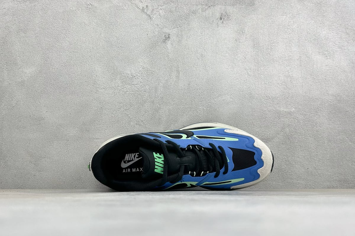 耐克 Nike Air Max Metro 舒适轻盈 防滑耐磨运动低帮跑步鞋 黑白蓝 背面实拍图